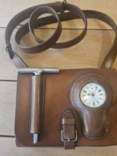 Guard Coaching Carriage Watch Clock